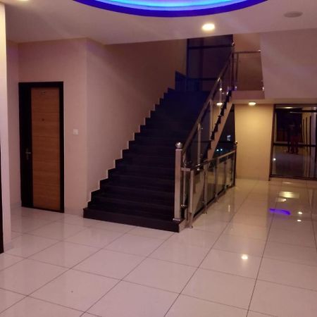 Hotel Reyansh Tanakpur Екстер'єр фото