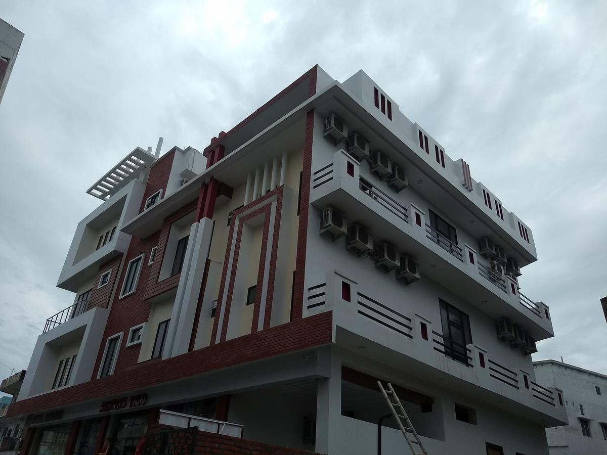 Hotel Reyansh Tanakpur Екстер'єр фото