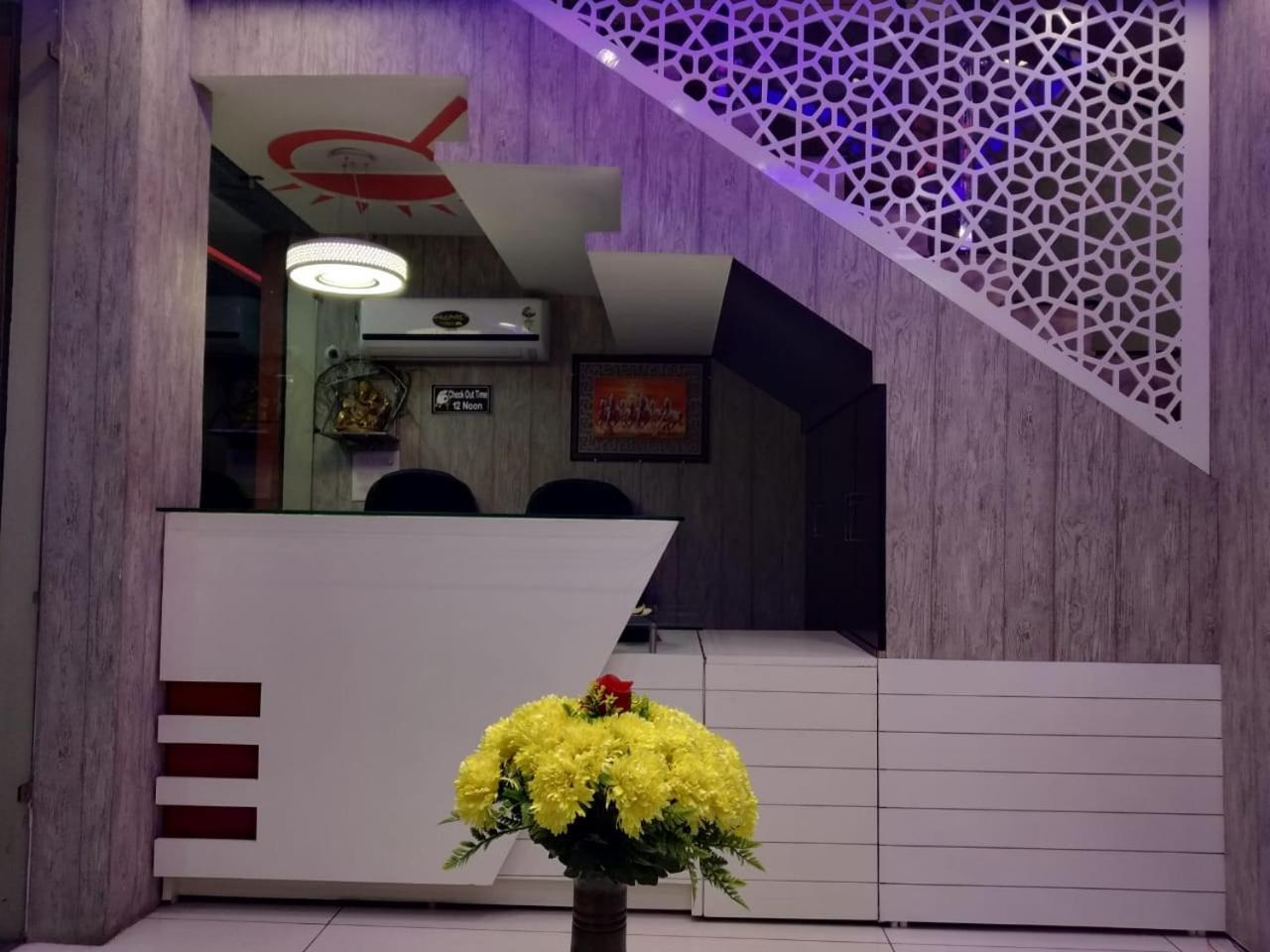 Hotel Reyansh Tanakpur Екстер'єр фото