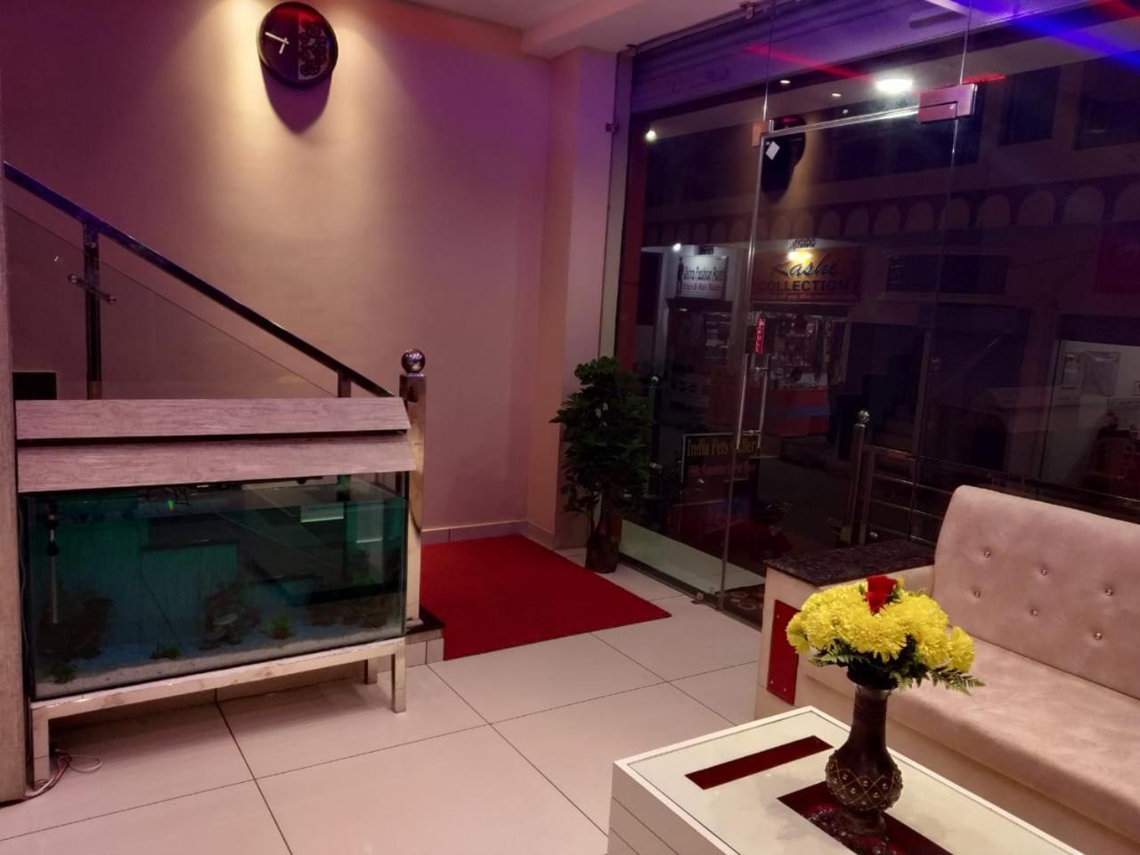 Hotel Reyansh Tanakpur Екстер'єр фото