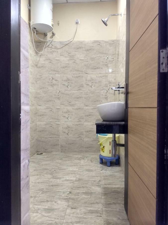 Hotel Reyansh Tanakpur Екстер'єр фото