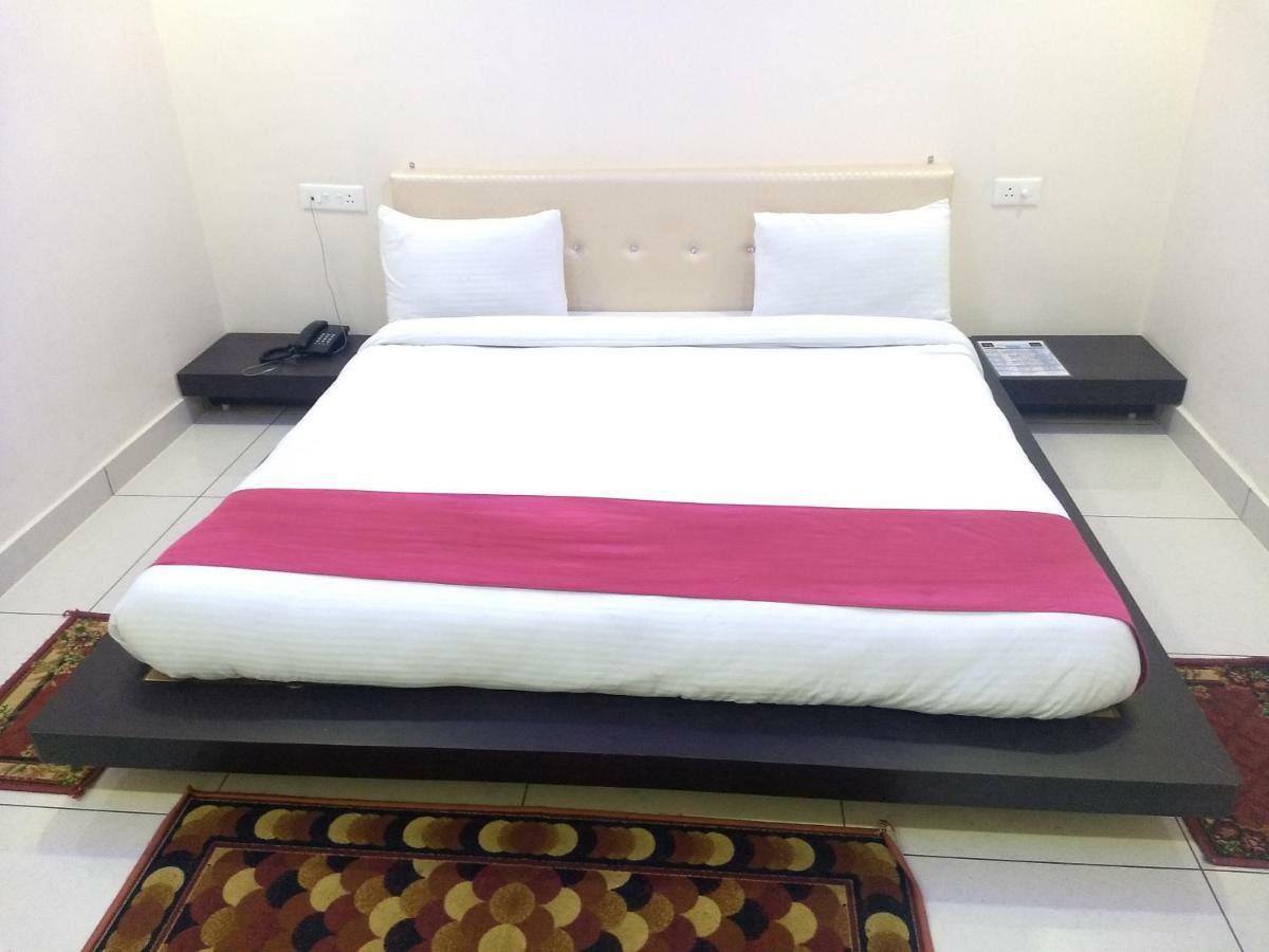 Hotel Reyansh Tanakpur Екстер'єр фото