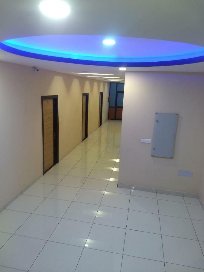 Hotel Reyansh Tanakpur Екстер'єр фото
